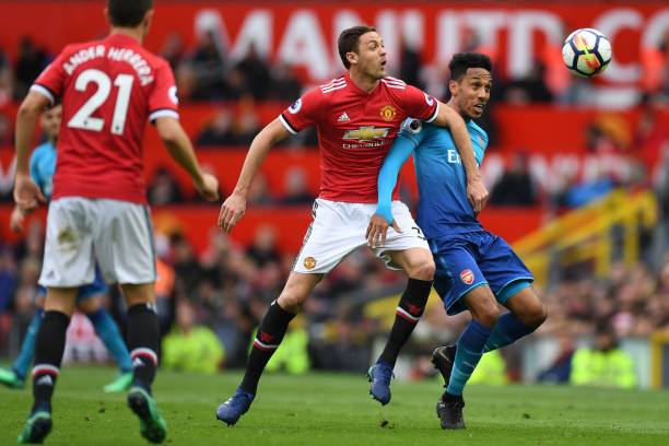 令人瞩目的 令人瞩目的